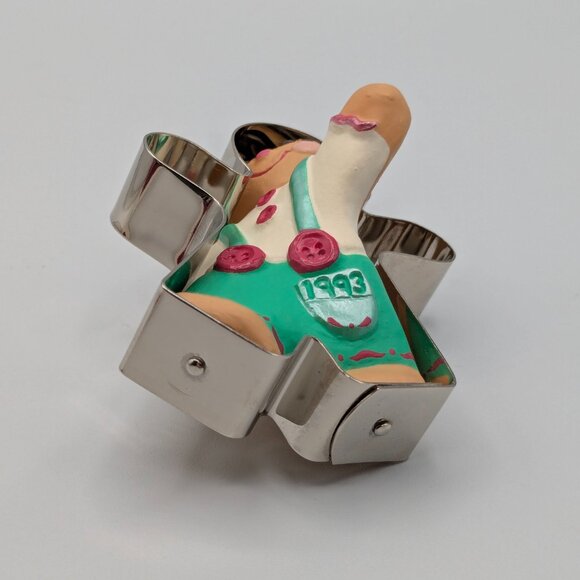 Hallmark Keepsake Ready for Fun 1993, Gingerbread Boy Christmas Ornament - Picture 7 of 11